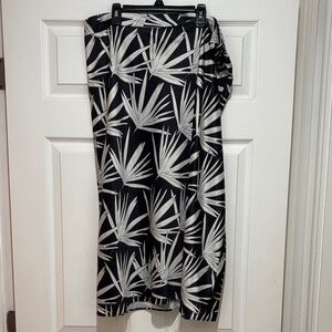 NWOT Anthropologie Hutch Black and White Leaf Pattern Skirt